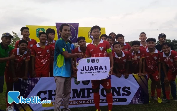 Thumbnail Pecundangi Bolang FC 1-0, Garuda Jaya Juara Trenggalek Soccer League