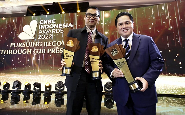 Thumbnail Top, Dirut PLN Dinobatkan Jadi CEO of The Year