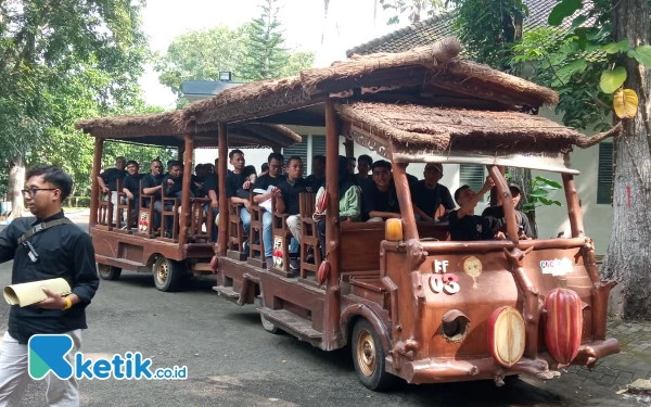 Thumbnail Serunya Liburan Edukasi Kopi dan Coklat ala “Willy Wonka” di Puslitkoka Jember