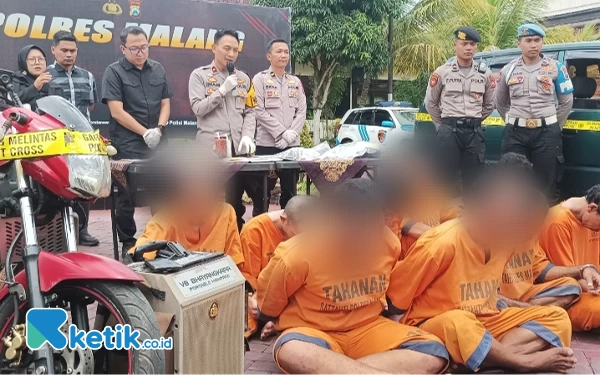 Thumbnail Polres Malang Ungkap 29 Kasus Curanmor, Amankan 10 Tersangka