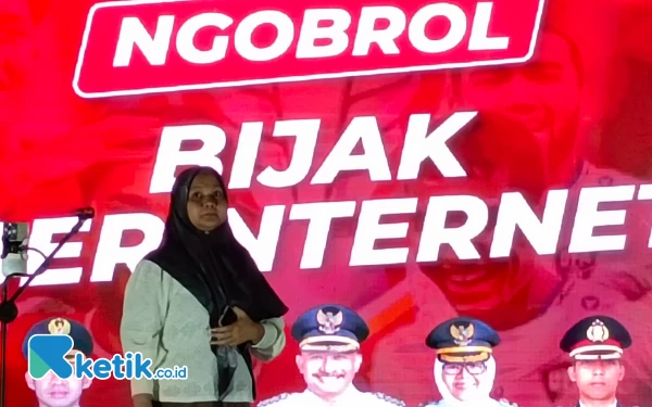 Thumbnail Berita - Agar Tak Terjerat ITE, Kadis Kominfo Situbondo Imbau Masyarakat Bijak Berinternet