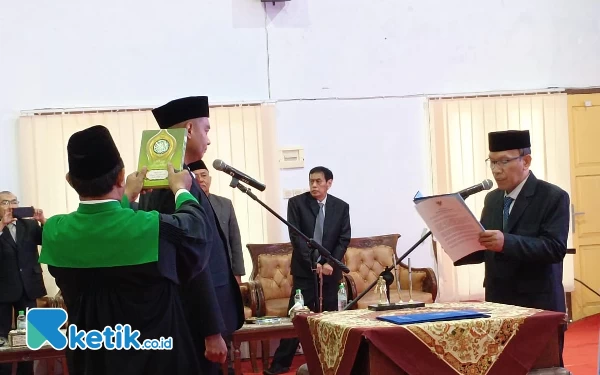 Bupati Situbondo Hadiri Pelantikan Rektor Universitas Abdurachman Saleh