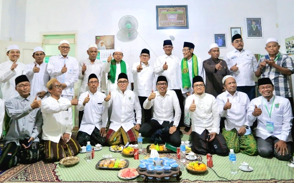 Thumbnail Anies dan Cak Imin Silaturahmi ke Pondok Pesantren Annuqayah Sumenep