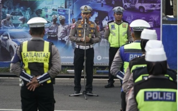 Thumbnail Kasatlantas Pasuruan Periksa Kesiapan Personel Jelang Operasi Ketupat Semeru 2023