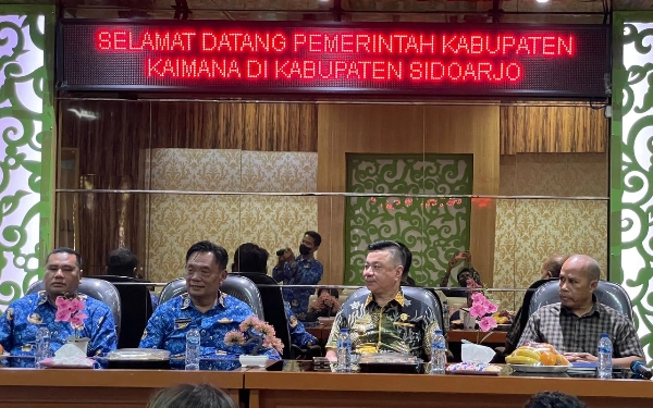 Thumbnail Audiensi Bersama Disperindag Sidoarjo, Bupati Kaimana Fokus Kembangkan UMKM