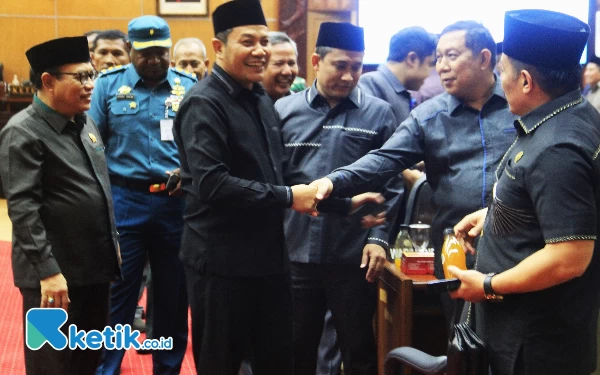 Thumbnail Temuan BPK soal Pembayaran Tunjangan ASN Cuti dan Kena Sanksi Jadi Sorotan DPRD Sidoarjo