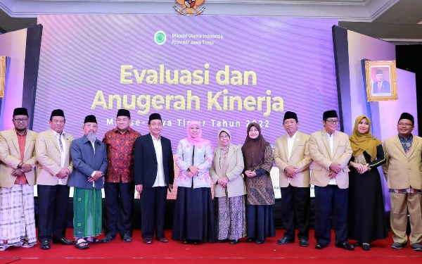 Thumbnail Khofifah Apresiasi Akreditasi Tata Kelola dan Kinerja MUI Jatim 2022