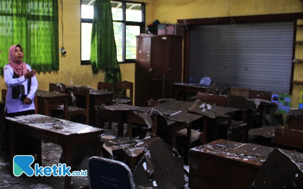 Thumbnail Bupati Sidoarjo Ahmad Muhdlor Prioritaskan Sekolah Korban Bencana dan Rusak Berat