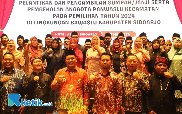 Pelantikan Panwascam Pilkada 2024; Plt Bupati Sidoarjo H Subandi: Pengawas Berkualitas Kunci Pemilu Bermartabat