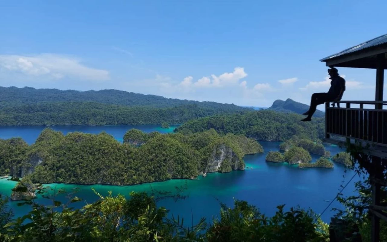 Tak Ada di Raja Ampat, Ini Sederet Wisata Unggulan Kaimana