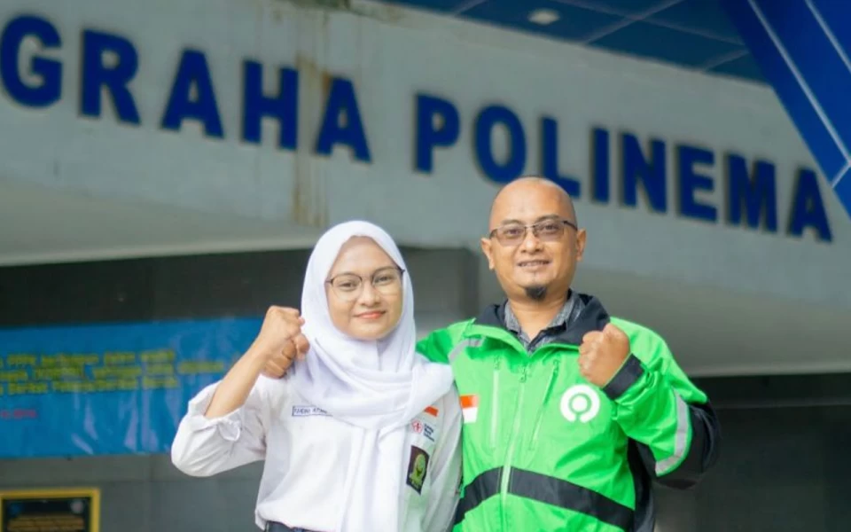 Thumbnail Gojek Beri Beasiswa Anak Mitra Driver Malang Kuliah di Polinema