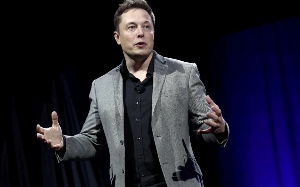 Thumbnail Elon Musk Sah Jadi Pemilik Twitter, Langsung Pecat 4 Petinggi 