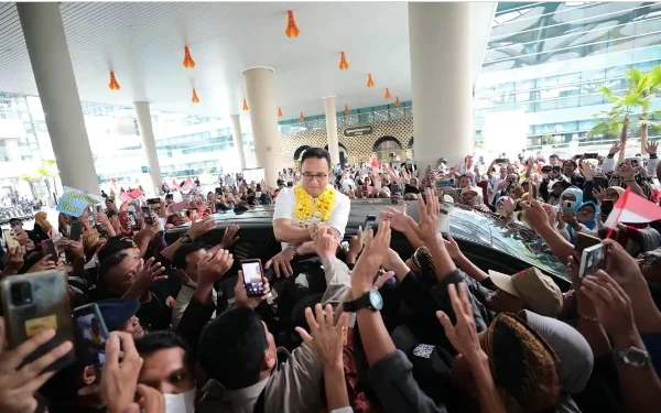 Anies Baswedan Berikan Pesan Menyentuh untuk Relawan Yogyakarta