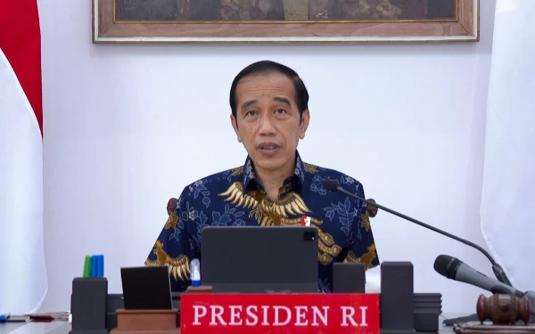 Thumbnail Berita - Jokowi Ingatkan Pemda, APBD Mandek di Bank Senilai Rp278 T 