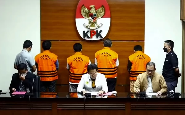 Thumbnail Ditetapkan Tersangka, Wakil Ketua DPRD Jatim Atas Kasus Dana Hibah