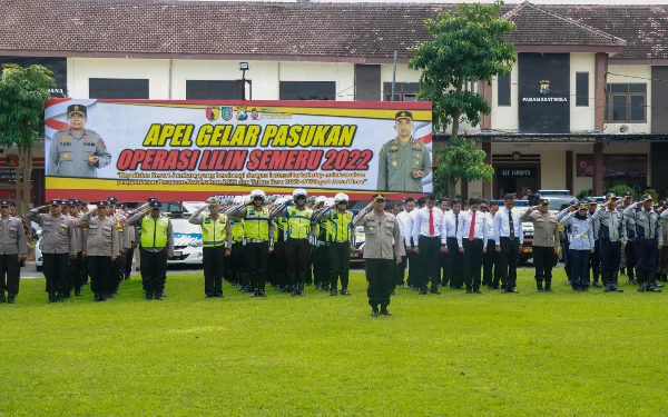 Thumbnail Ratusan Personil Polres Jombang Siap Amankan Natal dan Tahun Baru