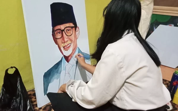 Thumbnail Lukis Wajah Sandiaga Uno, Mahasiswa UMM Pecahkan Rekor MURI