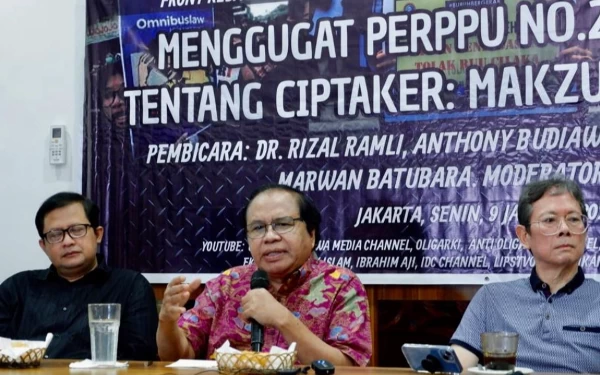 Thumbnail RR Ungkap Potensi 'Kegagalan' Menggugat Perppu Cipta Kerja ke MK 