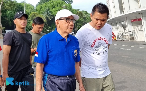 Kiat Hidup Sehat ala Akbar Tanjung di Usia 77 Tahun