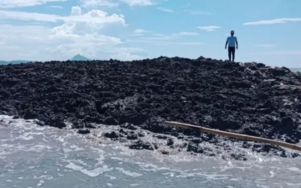 TNI AL Terjunkan Tim Teliti Fenomena Pulau Baru di Tanimbar