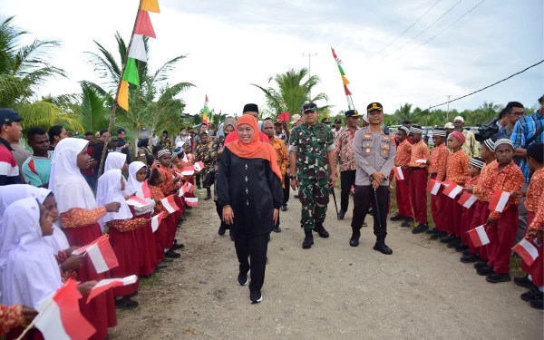 Thumbnail Gubernur Khofifah Menyempatkan  Kunjungi Kampoung Maibo