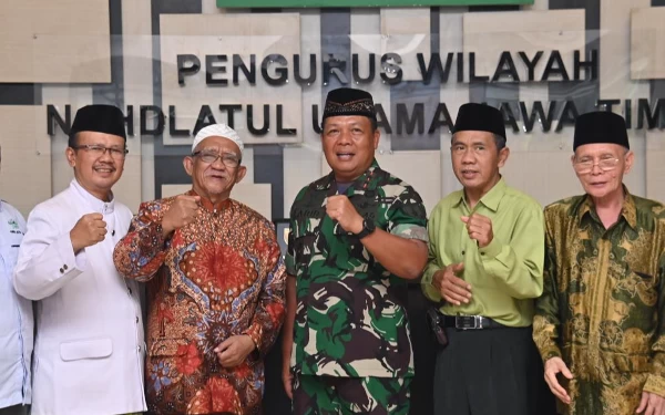 Thumbnail Pangdam Brawijaya Mayjen Farid Makruf Sowan Kiai NU Jatim