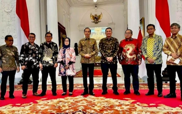 Thumbnail Berita - Atur Kerja Sama Media dengan Platform Global, Jokowi Keluarkan Perpres