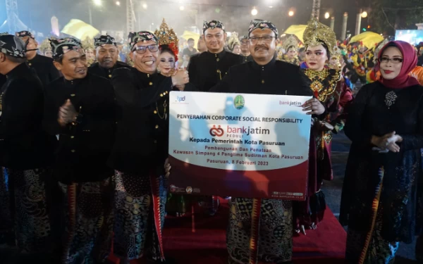 Thumbnail Berita - Bank Jatim Peduli Bantu Pembangunan Landmark Simpang 4 Kota Pasuruan