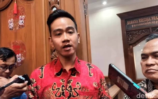 Gibran Sahkan Perda Baru, Pemilik Mobil Wajib Punya Garasi