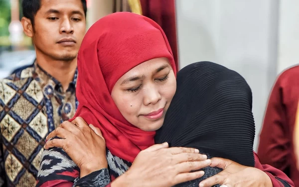 Thumbnail Berita - Gubernur Khofifah Gelar Tahlil untuk Korban Tragedi Kanjuruhan