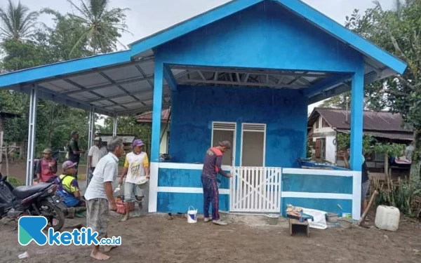 Thumbnail Berita - Warga Pagaralam Gotong Royong  Bangun Posyandu Swadaya