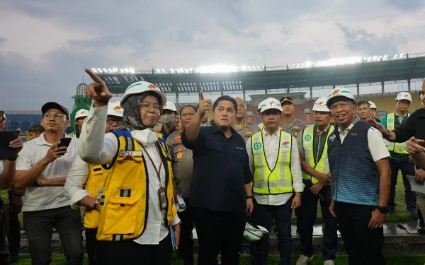 Thumbnail Setelah Si Jalak Harupat, hari ini, Minggu (12/3), Erick dijadwalkan mengecek Stadion Manahan Solo dan I Wayan Dipta, Bali. Lanjut GBT Surabaya Senin (13/3).