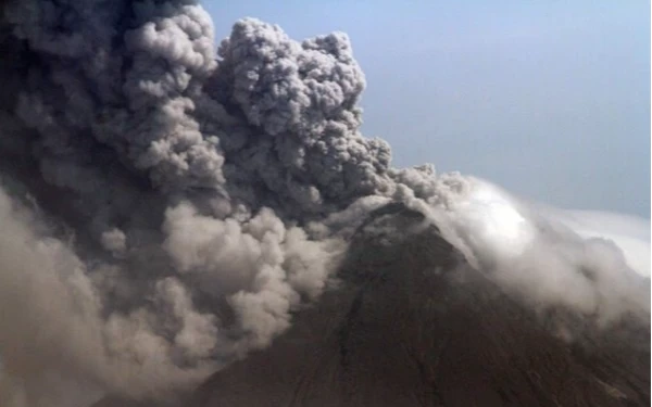 Thumbnail Berita - Ini Variasi Suhu Lava dan Awan Wedhus Gembel Gunung Merapi