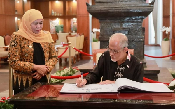 Thumbnail Terima Kunjungan Menteri Singapura, Khofifah Pererat Kerja Sama Bidang Kesehatan