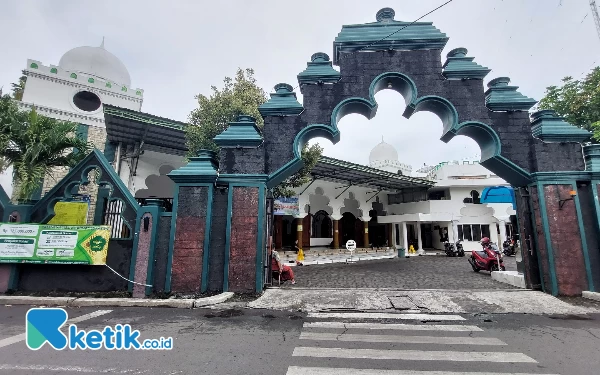 Thumbnail Berita - Masjid Rahmat Didirikan Sunan Ampel pada Abad Ke-14