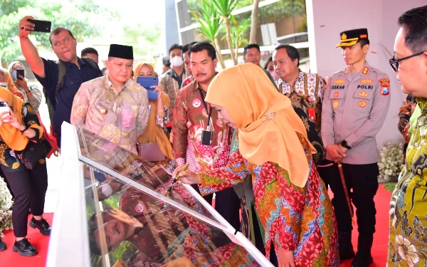 Khofifah Resmikan Gedung Instalasi Gizi RSUD Karsa Husada Batu