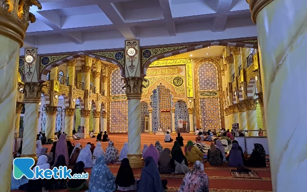 Thumbnail Ngabuburit di Masjid Roudhotul Muchlisin, Ikut Kajian Keagamaan