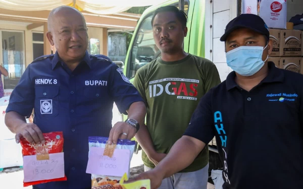 Thumbnail Hari Ketiga J-Berbagi, Bupati Jember Tinjau Kecamatan Mumbulsari