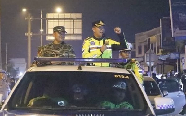 Thumbnail Antisipasi Balap Liar dan Tawuran, Polresta Bandung Lakukan Patroli Malam