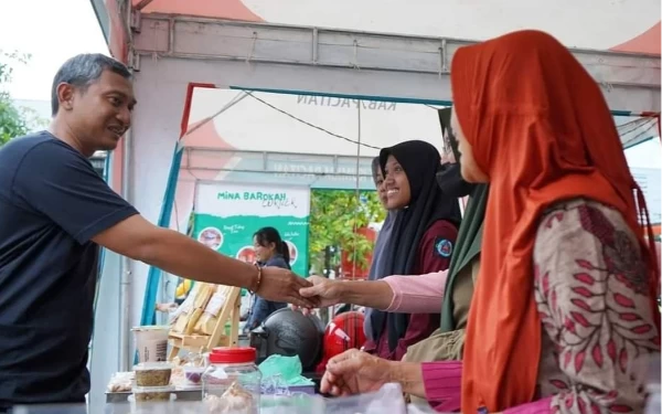 Bupati Kunjungi Bazar Ramadan di Plud Pacitan