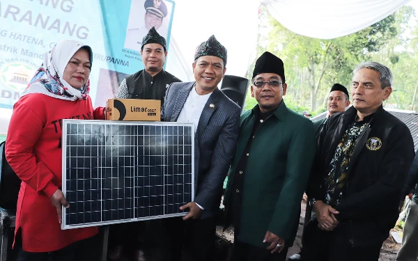 Bedas Caang Baranang, Bupati Bandung Targetkan 100 Persen Terang Akhir 2023