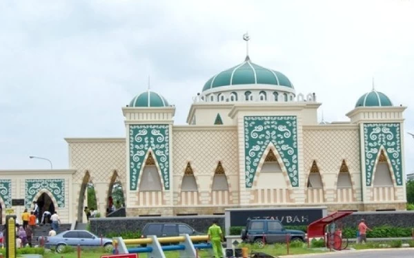 Thumbnail Berita - Pagi Ini Bisa Salat Idul Fitri di Rest Area Tol, Ini Lokasinya!