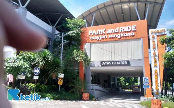 Thumbnail Berita - Parkir di Park and Ride Surabaya Aman  dan Murah Selama Lebaran 