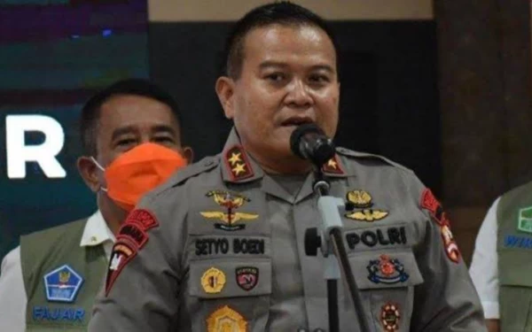 Thumbnail Kapolda Sulsel Tinjau Polres Jeneponto Usai Diserang Sejumlah Orang