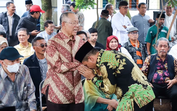 Thumbnail Tokoh Jabar Dada Rosada Inisiasi Dirikan Bandung University