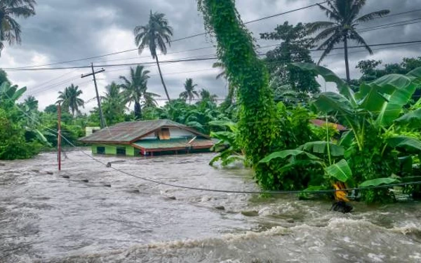 Thumbnail Dua Kecamatan di Cianjur Diterjang Banjir hingga 2 Meter