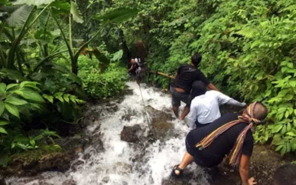 Thumbnail Ini Penjelasan Kadis Pariwisata Lumajang Pasca Meninggalnya Wisatawan Malaysia