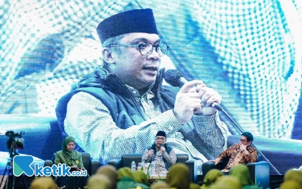 Thumbnail Banyak Terima Aduan Masyarakat, Najib Minta OJK Berantas Pinjol Illegal Secara Massif