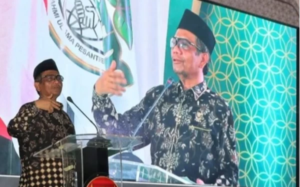 Thumbnail Mahfud MD Minta Polisi Periksa Denny Indrayana yang Bocorkan Rahasia Negara