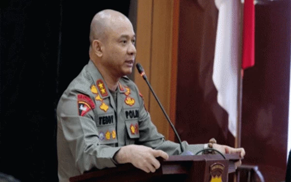 Polri Pecat Teddy Minahasa